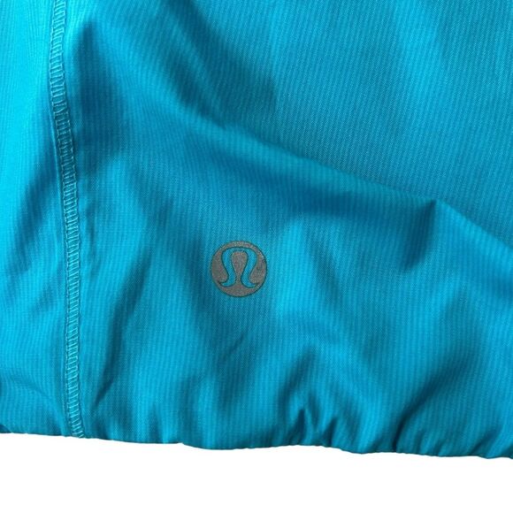 Lululemon Women’s 12 Track Attack Full Zip Windbreaker Jacket Aqua Blue‎ Sporty - Picture 9 of 15
